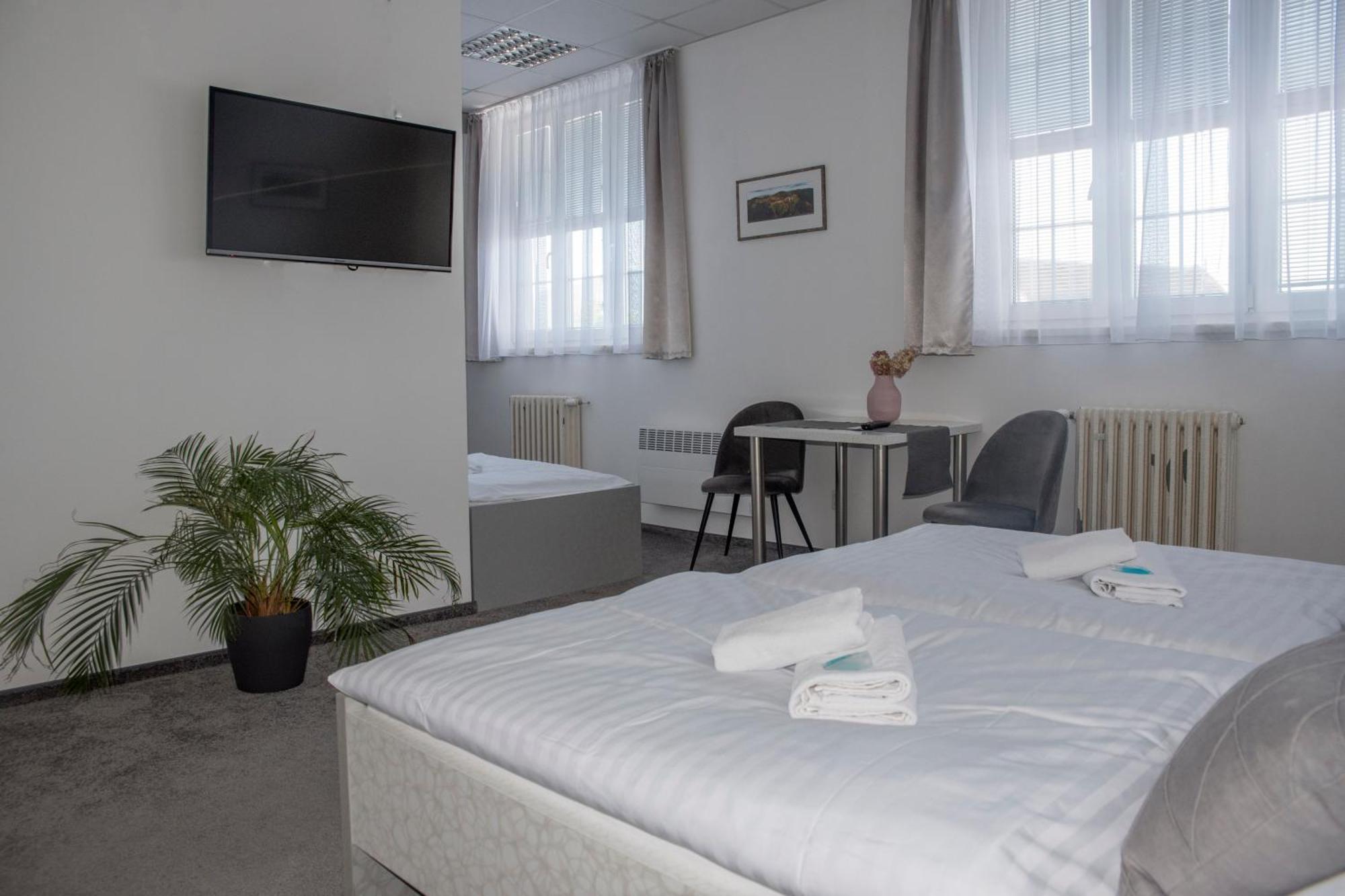 CLASSIC apartmány Třinec Exterior foto